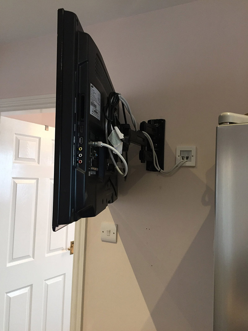 Tv mounted to wall